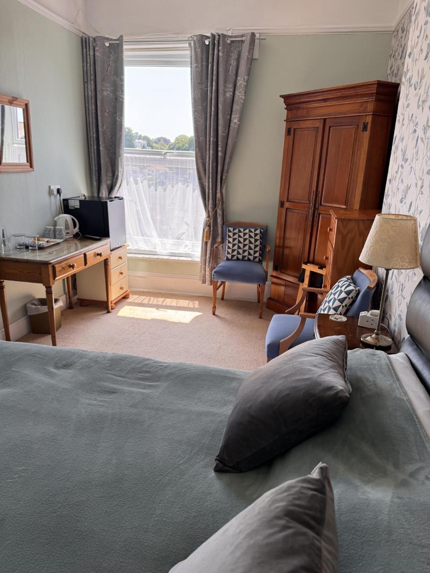 Bed & Breakfast The Shirley