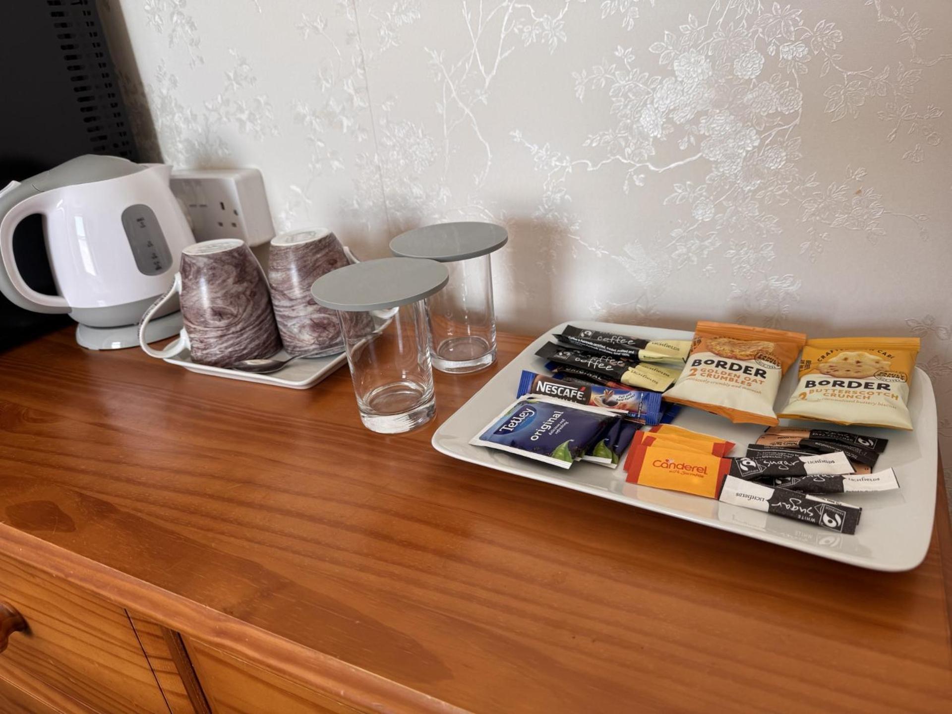Bed & Breakfast The Shirley 4*